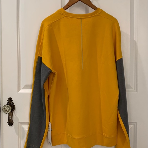 New Men’s Lululemon long sleeve crew - Picture 2 of 7